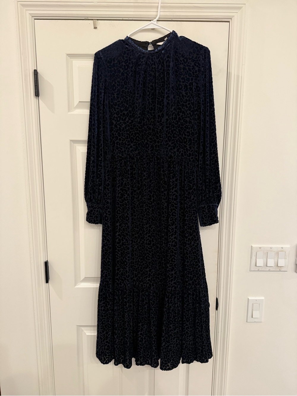 Crosby by Mollie Burch Navy Blue Velvet Leopard Print Long Sleeve Midi Dress XS